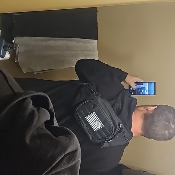 Tactical Sling Bag Conceal Carry - Picture 8 of 9